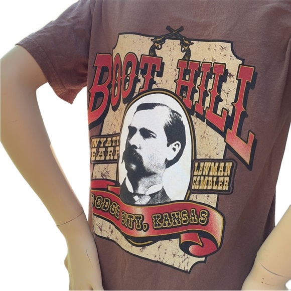 Gilda n Wyatt Earp Brown Boot Hill Unisex Tee size Small Dodge City Kansas - Picture 4 of 5